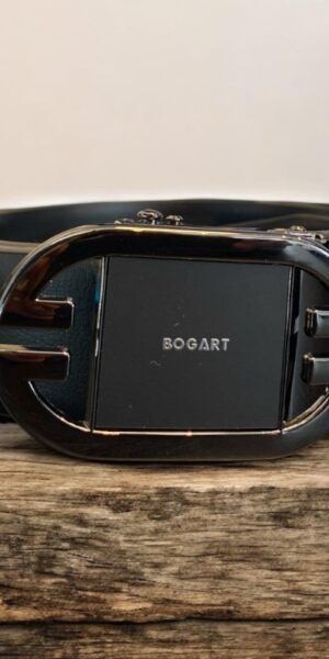 חגורה עם סמל מושחר