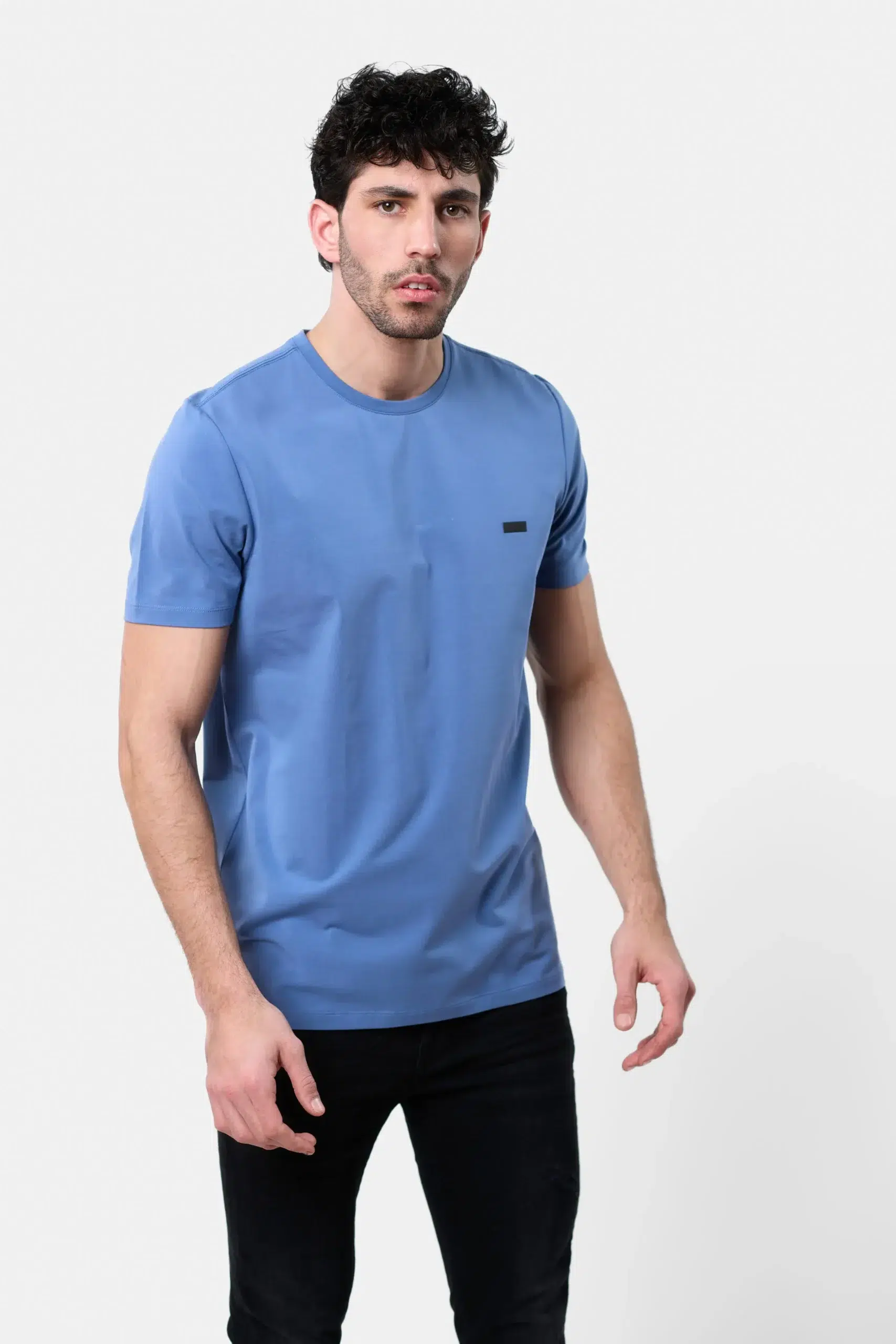 טישרט אופנתית לגבר בצבע כחול מדגם T SHIRT LYCRA BB מבית BOGART